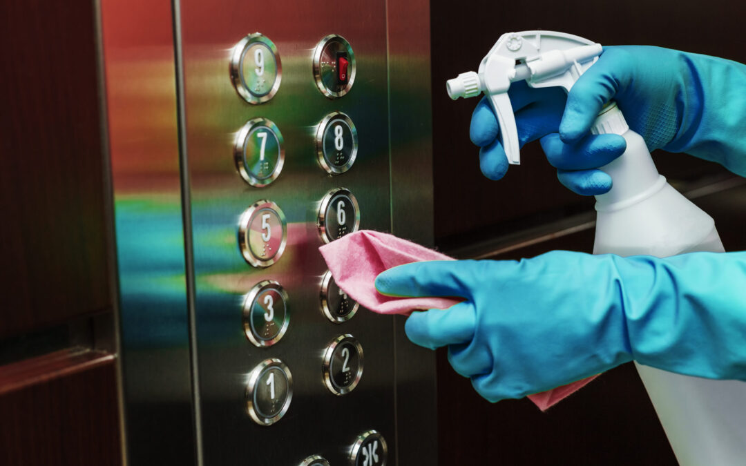 Pulizia professionale condomini: attrezzature e prodotti essenziali